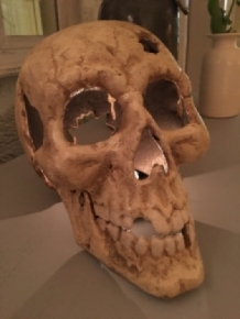 Großer anatomischer Schädel - Gusseisen - Weiß-Rost